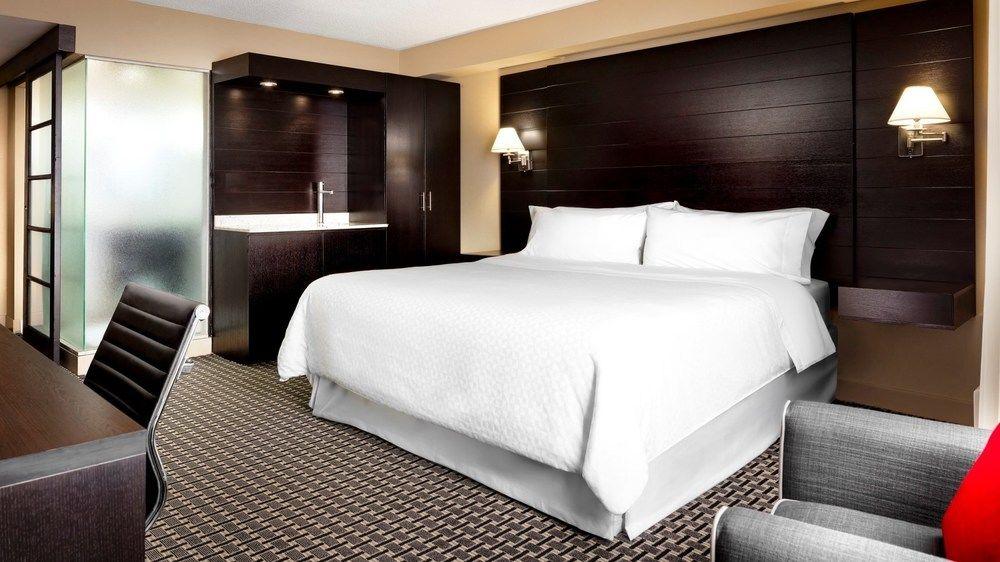 Four Points By Sheraton Mississauga Meadowvale Buitenkant foto