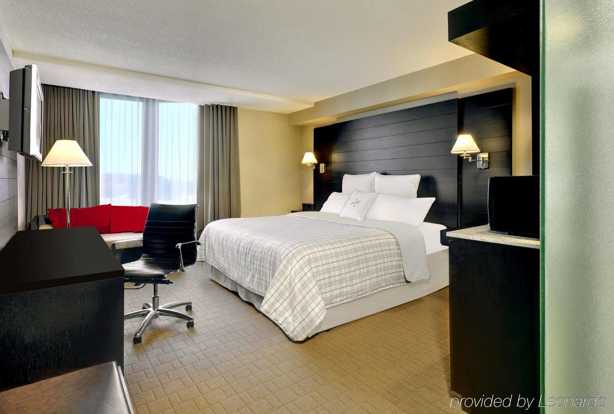 Four Points By Sheraton Mississauga Meadowvale Buitenkant foto